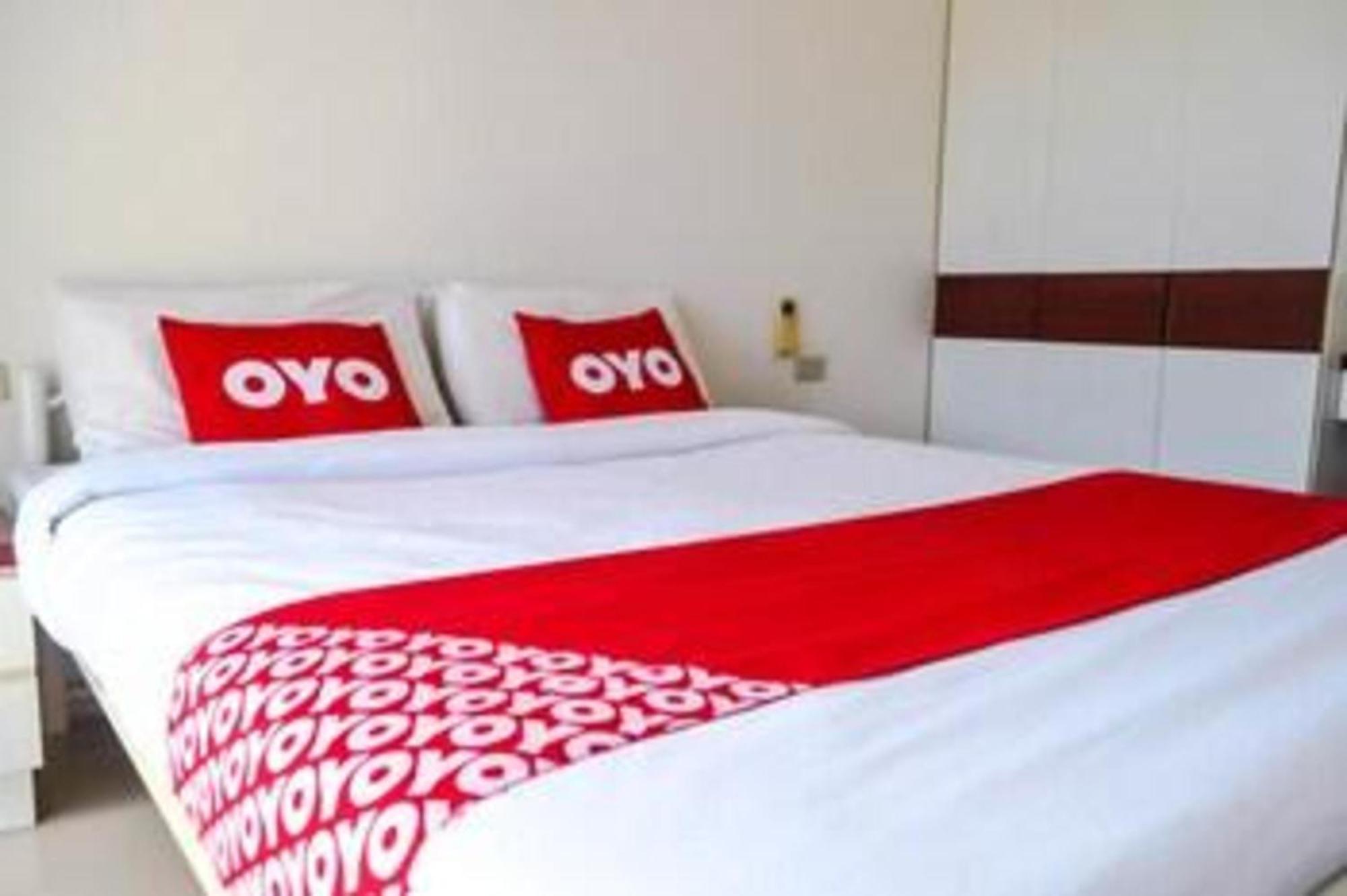 Super Oyo 498 Ladawan Villa Bangkok Exterior foto