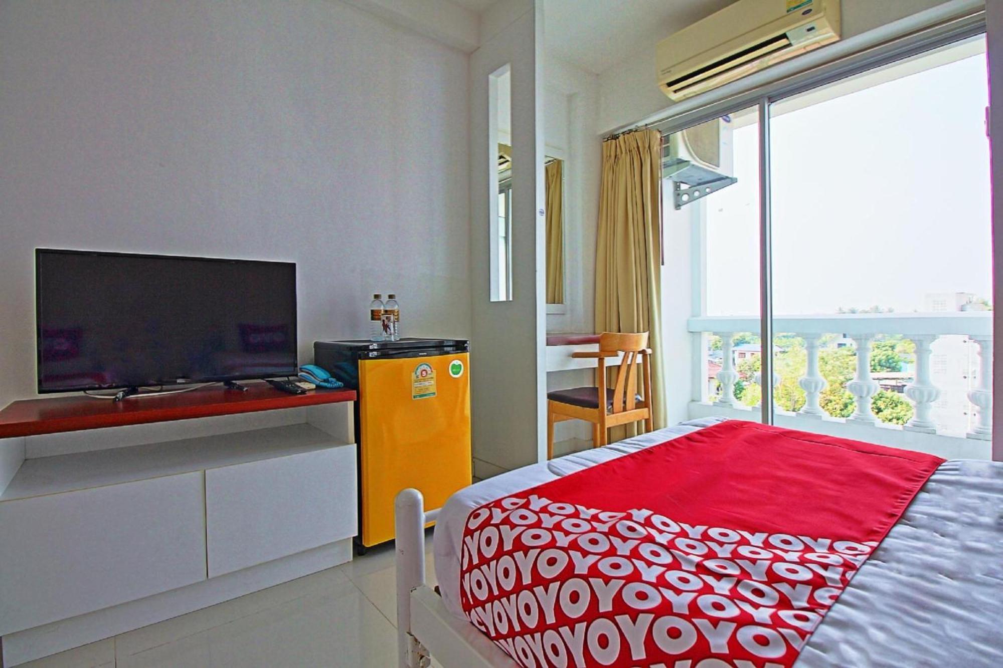 Super Oyo 498 Ladawan Villa Bangkok Exterior foto
