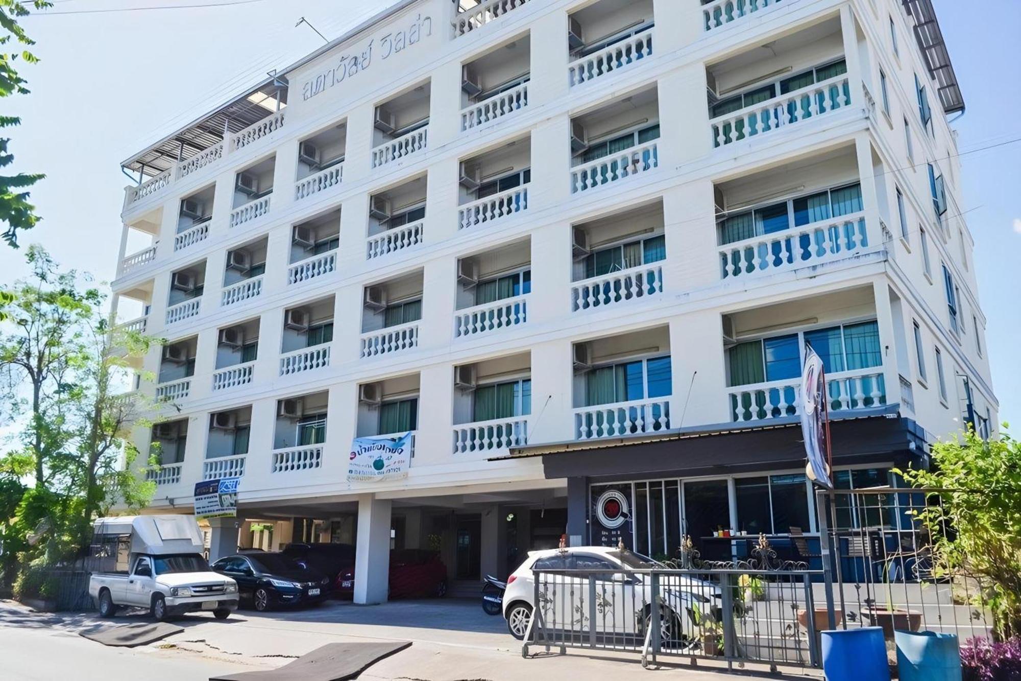 Super Oyo 498 Ladawan Villa Bangkok Exterior foto